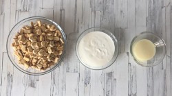 Торт из крекера рыбки на скорую руку без выпечки - шаг 1 Торт из крекера рыбки на скорую руку без выпечки - шаг 1