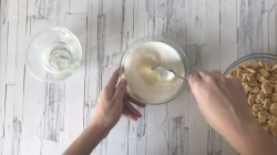 Торт из крекера рыбки на скорую руку без выпечки - шаг 2 Торт из крекера рыбки на скорую руку без выпечки - шаг 2