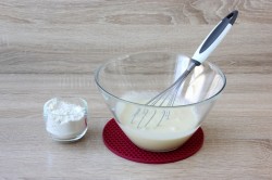 Торт из шоколадного печенья без выпечки - шаг 4 Торт из шоколадного печенья без выпечки - шаг 4