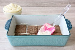 Торт из шоколадного печенья без выпечки - шаг 7 Торт из шоколадного печенья без выпечки - шаг 7