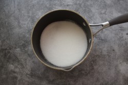 Торт карамелизированный с бананами - шаг 4 Торт карамелизированный с бананами - шаг 4