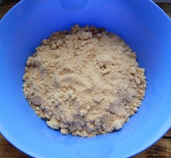 Торт картошка из печенья без выпечки - шаг 1