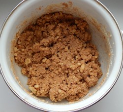 Торт картошка из печенья без выпечки - шаг 6