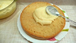 Бисквитный торт с заварным кремом - шаг 14