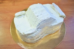 Торт машина для мальчика из крема - шаг 10 Торт машина для мальчика из крема - шаг 10