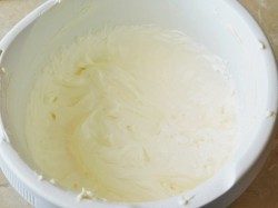 Торт Минни Маус для девочки - шаг 8