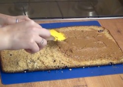 Торт Миньон шоколадный бисквит из мастики - шаг 11 Торт Миньон шоколадный бисквит из мастики - шаг 11