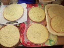 Торт Младенец из мастики - шаг 10 Торт Младенец из мастики - шаг 10