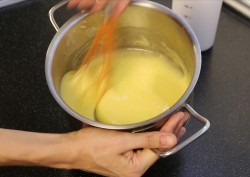 Торт Наполеон со сливочным кремом и ванильным вкусом - шаг 6