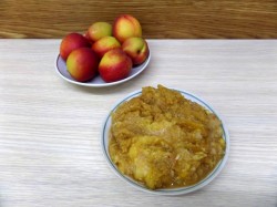 Бисквитный торт персиковый со сливочным кремом - шаг 3