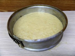 Бисквитный торт персиковый со сливочным кремом - шаг 7