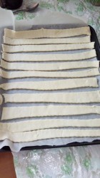 Торт Полено из готового слоеного теста - шаг 2