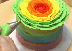Торт Радужная Роза - шаг 13