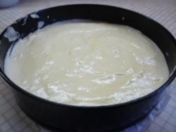 торт бисквитный с мастикой Розовая мечта  - шаг 6