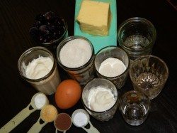 Торт с черной смородиной - шаг 1 Торт с черной смородиной - шаг 1