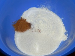 Торт с черной смородиной - шаг 2 Торт с черной смородиной - шаг 2