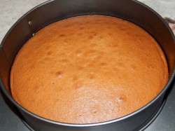 Торт с черной смородиной - шаг 7 Торт с черной смородиной - шаг 7