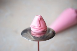 Торт с цветами из крема - шаг 14 Торт с цветами из крема - шаг 14