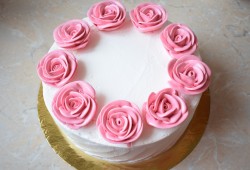 Торт с цветами из крема - шаг 17 Торт с цветами из крема - шаг 17