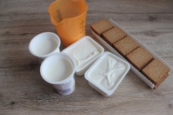 Творожный торт с желатином печеньем без выпечки - шаг 1 Творожный торт с желатином печеньем без выпечки - шаг 1