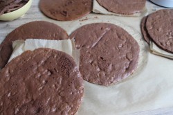 Торт Шоколадная девочка - шаг 8 Торт Шоколадная девочка - шаг 8