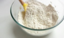 Торт на сметане без яиц на сковороде - шаг 2