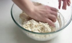 Торт на сметане без яиц на сковороде - шаг 3