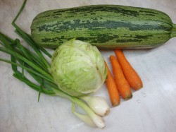 Тушеная капуста с кабачками в мультиварке - шаг 1 Тушеная капуста с кабачками в мультиварке - шаг 1