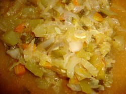 Тушеная капуста с кабачками в мультиварке - шаг 8 Тушеная капуста с кабачками в мультиварке - шаг 8