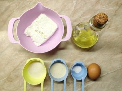 Творожная запеканка в микроволновке с манкой - шаг 1