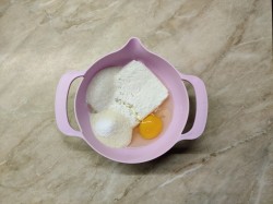 Творожная запеканка в микроволновке с манкой - шаг 3