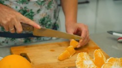 Творожно-апельсиновый торт со сметаной без выпечки - шаг 4 Творожно-апельсиновый торт со сметаной без выпечки - шаг 4