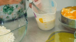 Творожно-апельсиновый торт со сметаной без выпечки - шаг 6 Творожно-апельсиновый торт со сметаной без выпечки - шаг 6