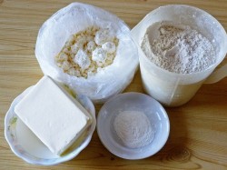 Творожно песочное тесто - шаг 1