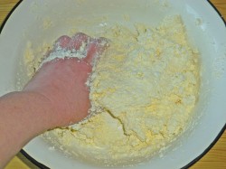 Творожно песочное тесто - шаг 4