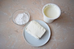 Творожно сметанный крем для торта - шаг 1 Творожно сметанный крем для торта - шаг 1