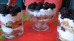 Творожный десерт с ежевикой - шаг 5 Творожный десерт с ежевикой - шаг 5