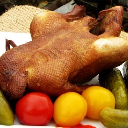 Утка горячего копчения