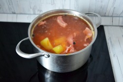 Уха из брюшек семги с пшеном - шаг 7 Уха из брюшек семги с пшеном - шаг 7