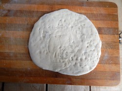 Узбекская катлама с луком лепешки из слоеного теста - шаг 9