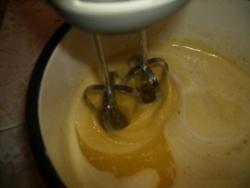 Вафли на яйцах сливочном масле в советской вафельнице - шаг 8