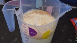 Ванильные булочки с сахаром и корицей - шаг 2 Ванильные булочки с сахаром и корицей - шаг 2