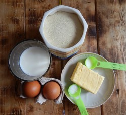 Воздушный манник на кефире без муки в духовке - шаг 1 Воздушный манник на кефире без муки в духовке - шаг 1