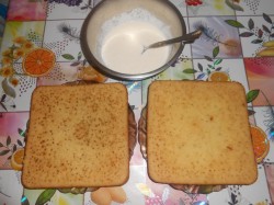 Ванильный манник на кефире без муки с кремом из сметаны - шаг 12