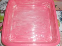 Ванильный манник на кефире без муки с кремом из сметаны - шаг 7