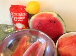 Варенье из арбузных корок с лимоном - шаг 1 Варенье из арбузных корок с лимоном - шаг 1