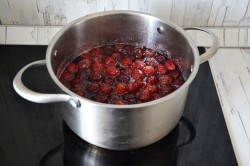 Варенье из черешни с косточкой на зиму. 2 способа - шаг 6 Варенье из черешни с косточкой на зиму. 2 способа - шаг 6