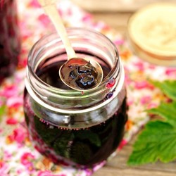 Варенье из черной смородины в мультиварке