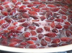 Варенье из кизила с косточкой на зиму - шаг 12