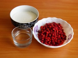 Варенье из лесной земляники пятиминутка на зиму - шаг 1